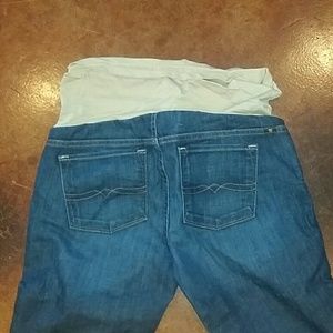 Lucky Brand Maternity Jeans. Size 27